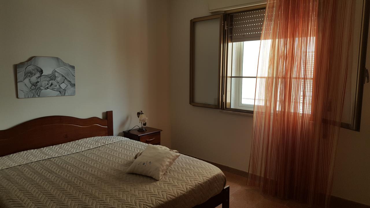 Casa Turismo "Madonna Del Paradiso" マツァーラ・デル・ヴァッロ エクステリア 写真