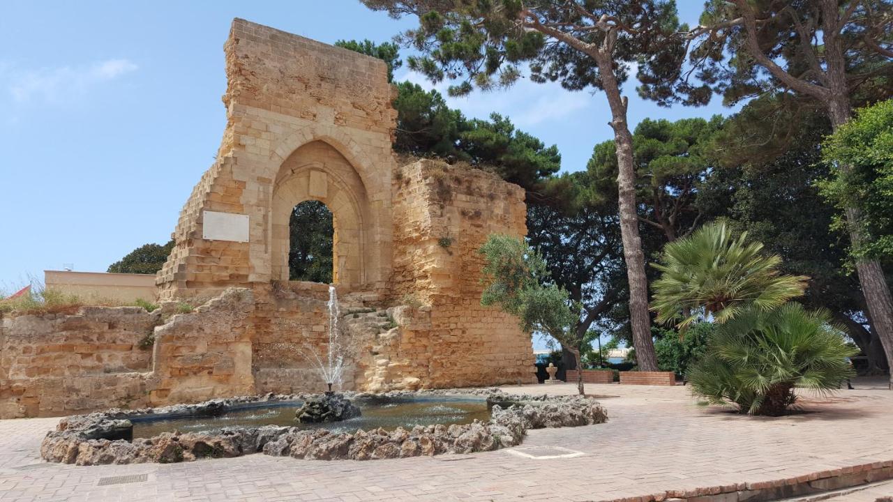 Casa Turismo "Madonna Del Paradiso" マツァーラ・デル・ヴァッロ エクステリア 写真